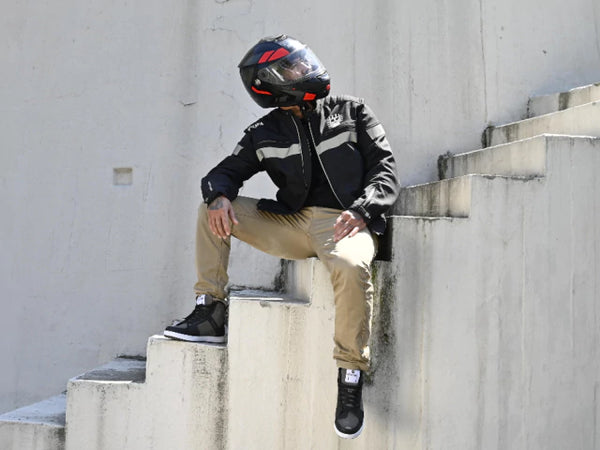 Tenis para moto urbano negro de Piel Unisex con protecciones Atacama Valentino Gamuza