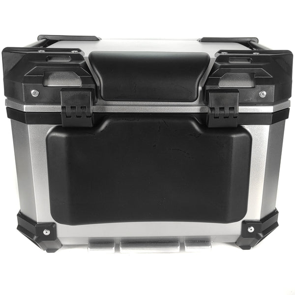 Cajuela TECHX2 SG-530 Cuadrada Plata Negro Plastico con respaldo 45 L y seguridad antirobo