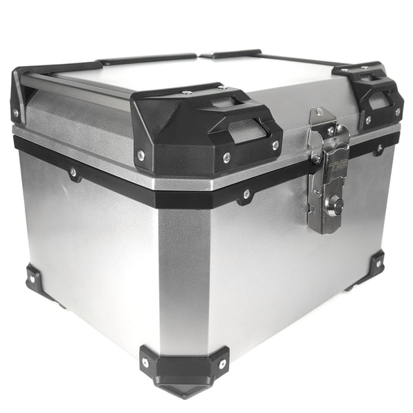Cajuela TECHX2 SG-530 Cuadrada Plata Negro Plastico con respaldo 45 L y seguridad antirobo