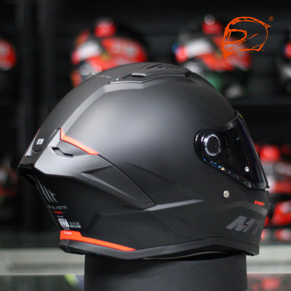 MT Helmets Stinger 2 Integralhelm – Motorradhelm In Schwarz, Größe S – ECE-geprüft