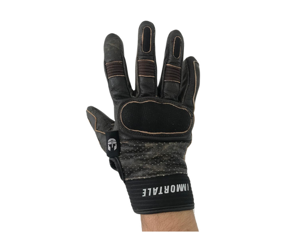 Guantes Immortale Vakaro Cafe