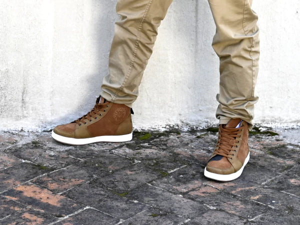 Tenis para moto urbano café de Piel Unisex con protecciones Atacama Borgo