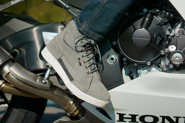 BOTAS DOWNTOWN IMPERMEABLE GRIS