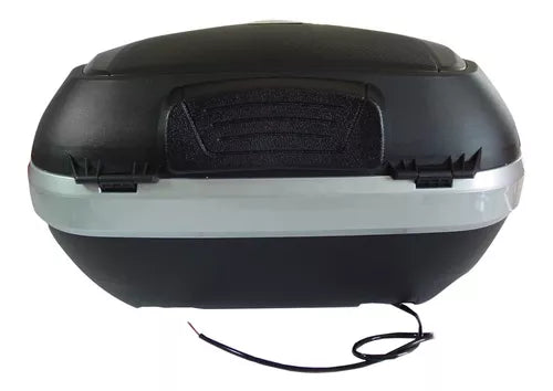 Cajuela Techx2 Negra/Roja Led 12V C/ Respaldo Sgj-898 47L
