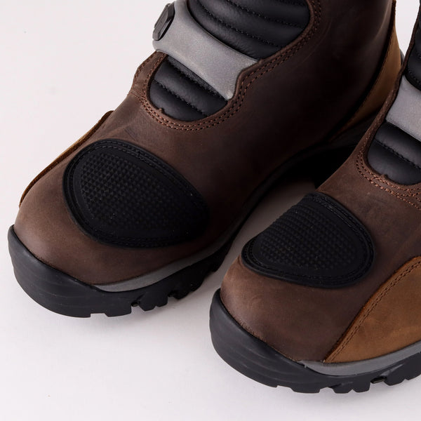 Botas Forma Adventure Low Café